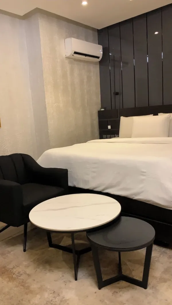 Full Bliss Hotel and Suites image 4