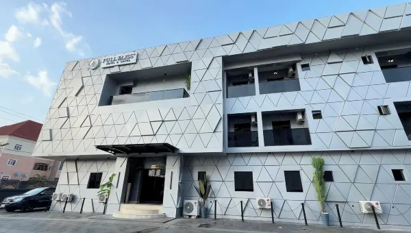 Full Bliss Hotel and Suites