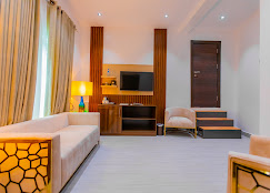 Isglo Hotel Limited image 5