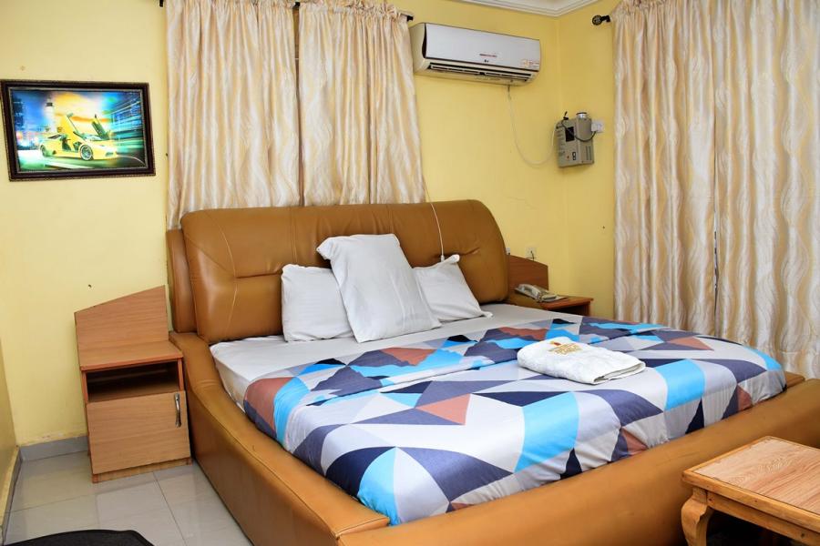 Suitoria Hotels image 4