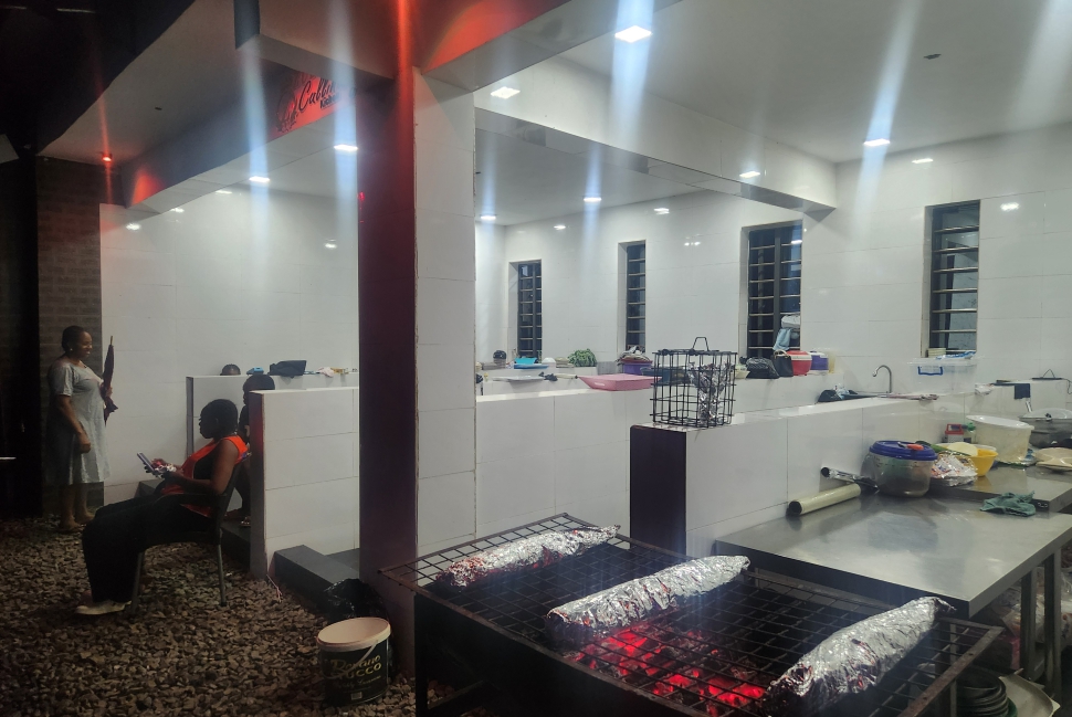 Zubani Hotel and Suites image 2