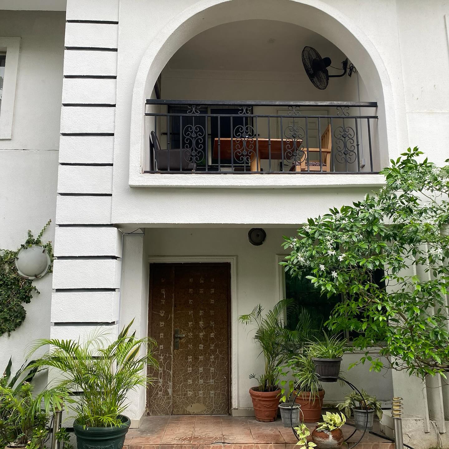 Hillside Garden Suite