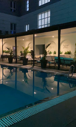 JJ Mas Hotel and Suites image 2