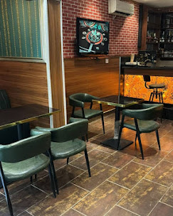 Baylis Suites and Hotel image 4