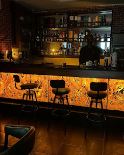 Baylis Suites and Hotel image 2