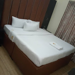 Perch Hotel and Suite image 5