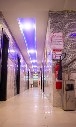 Class Suites Villa image 4