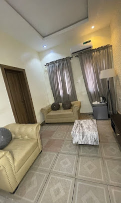 Mainstay Luxury Apartment image 4