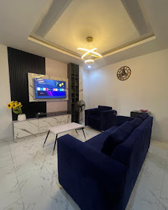 Peak Tower Apartments- Surulere image 3