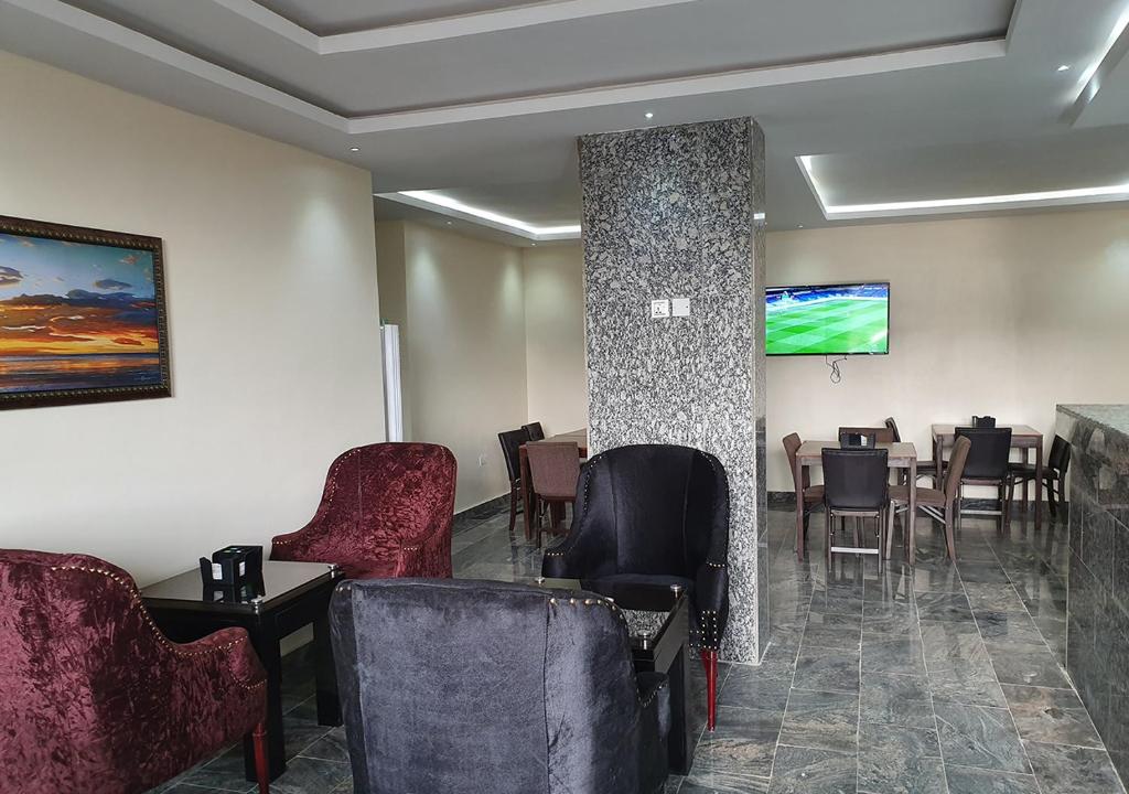 Residency Hotel Lagos image 4