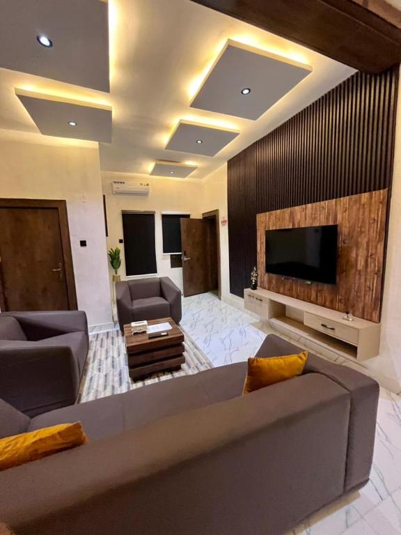 Royz Apartment image 3