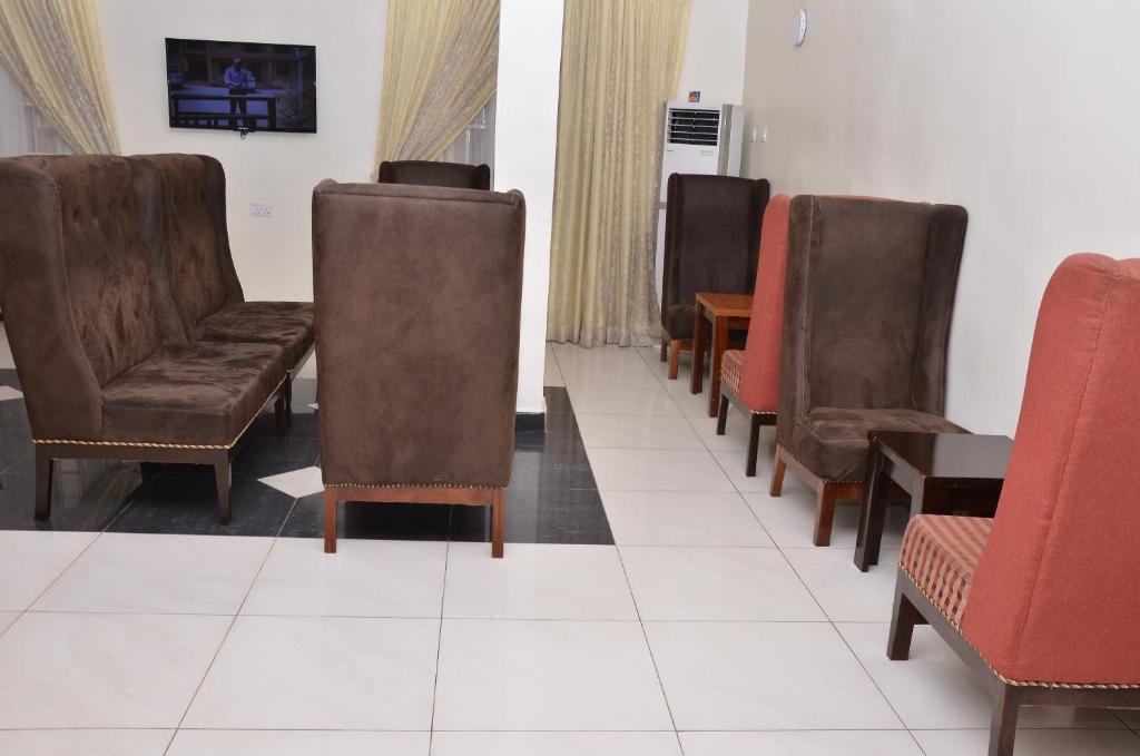 Residency Hotel Independence Layout Enugu image 4