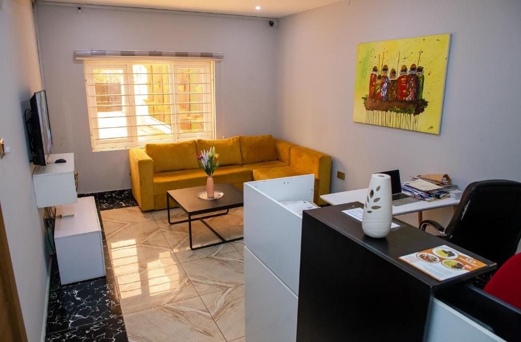 Orange Roof Lodge image 5