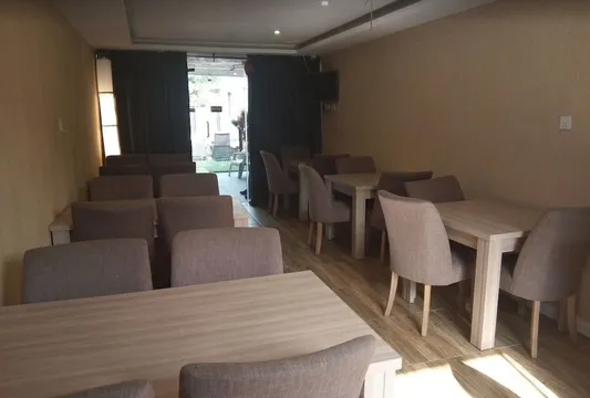 Iris Hotel Wuse 2 image 2