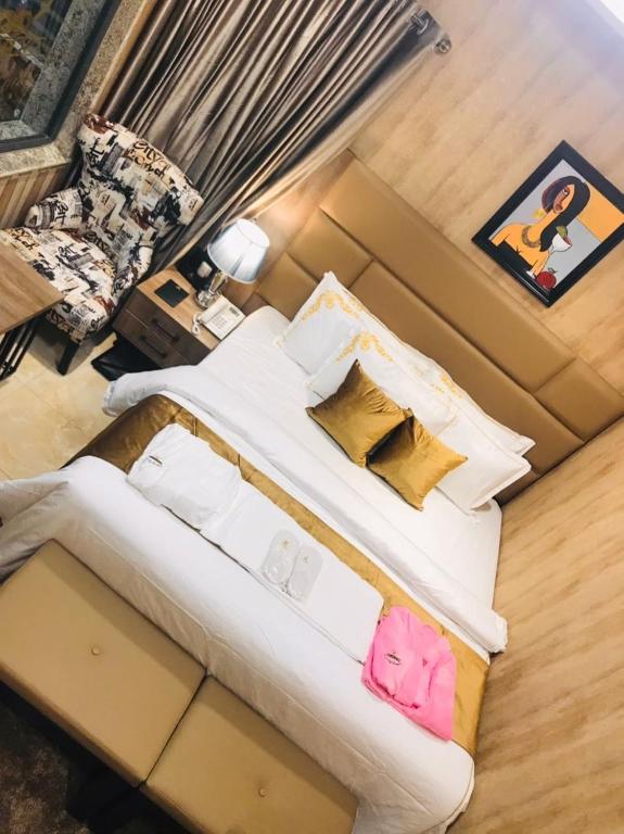 TN Max Luxury Home image 5