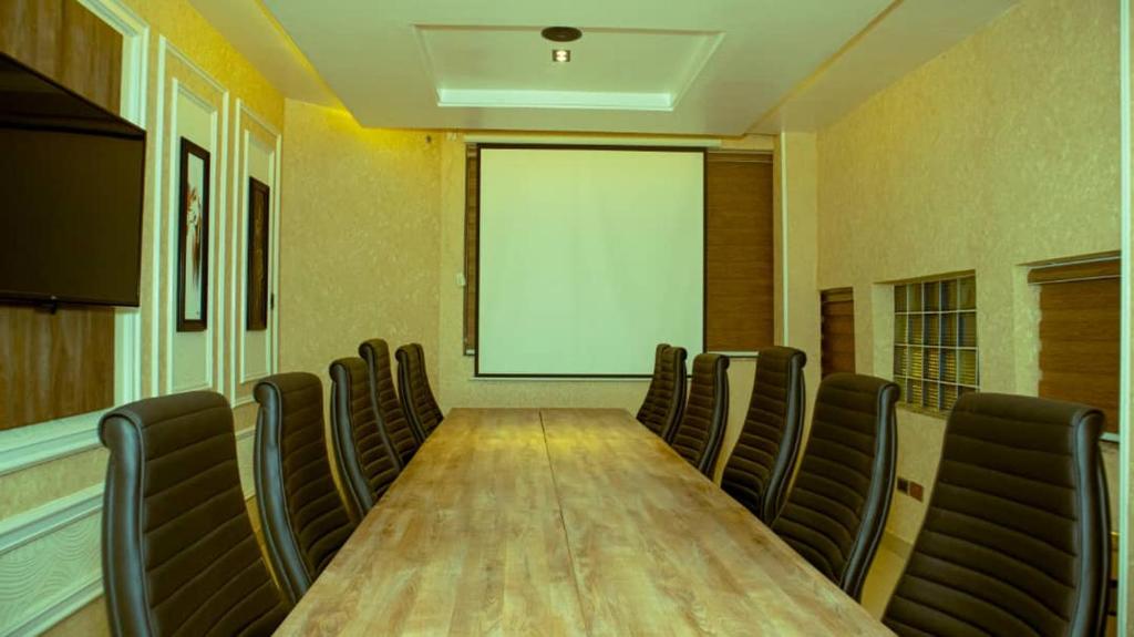 TN Max Luxury Home image 2