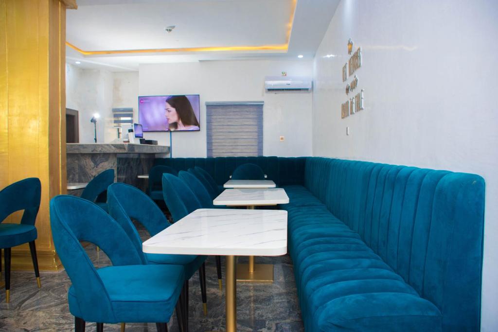 Lintoc Hotel and Suites image 4