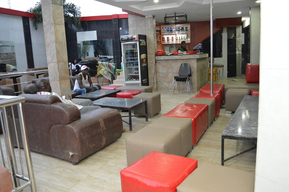 Inglesia Hotels image 4