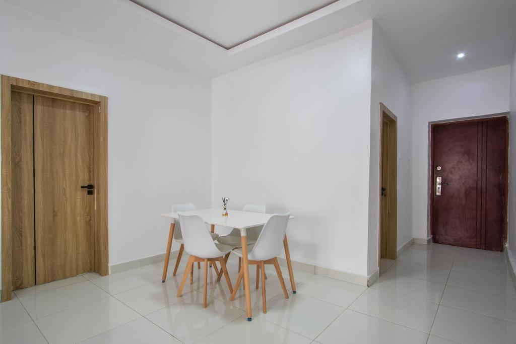Perugia Apartments image 3