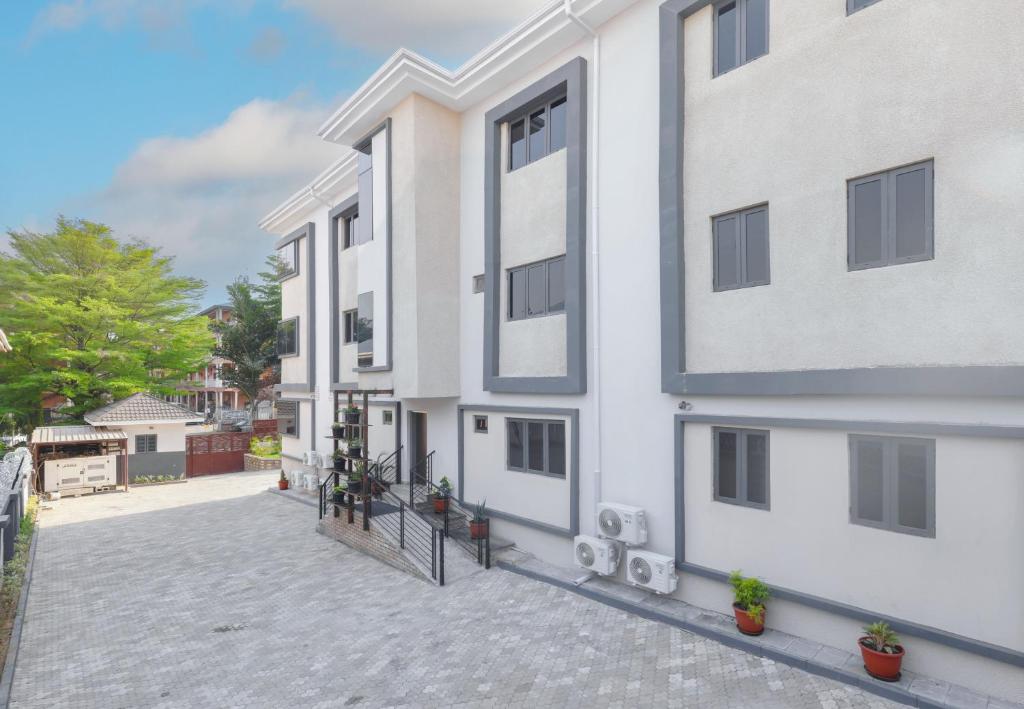 Ain by Comfort Homes image 5