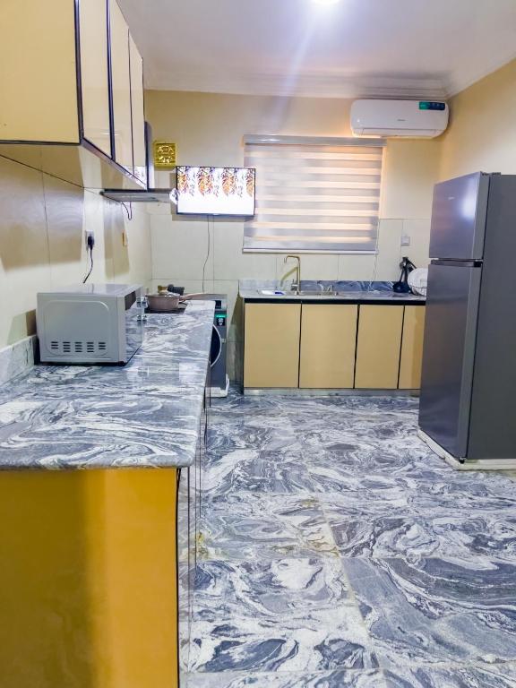 154 Apartments and Hotel image 5