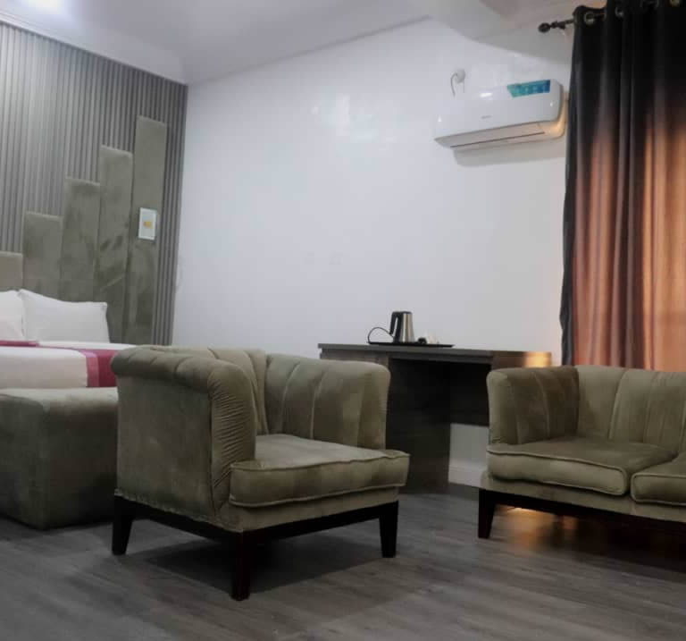 Maas Central Hotel image 5