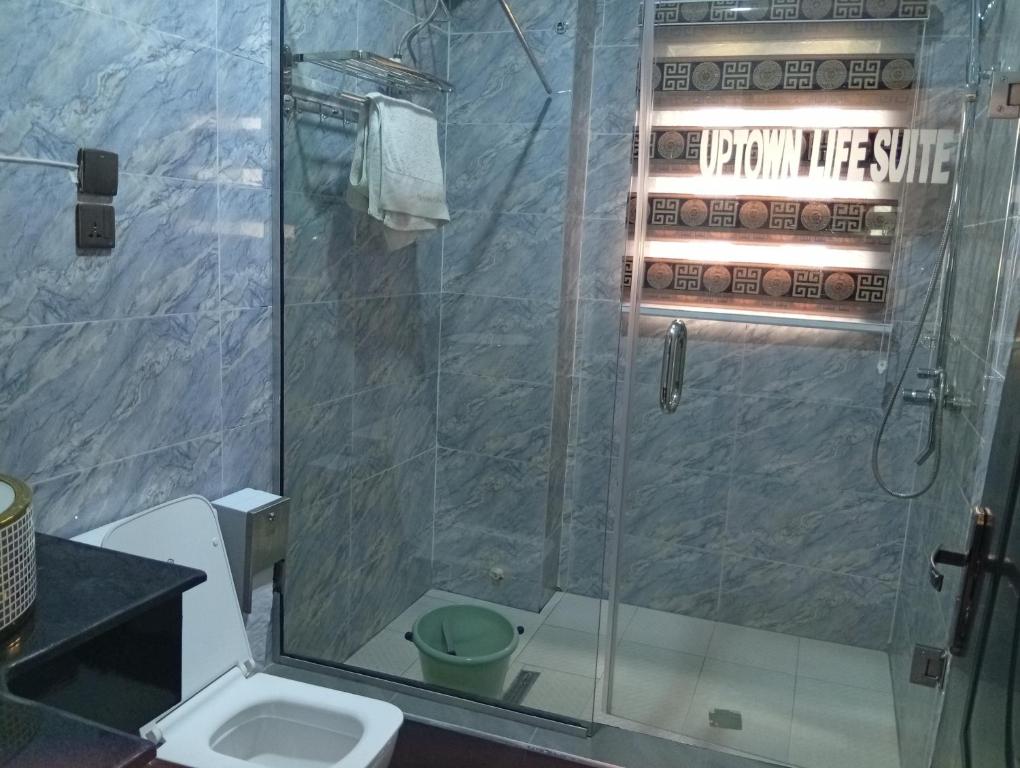 Uptown Life Hotel and Suites