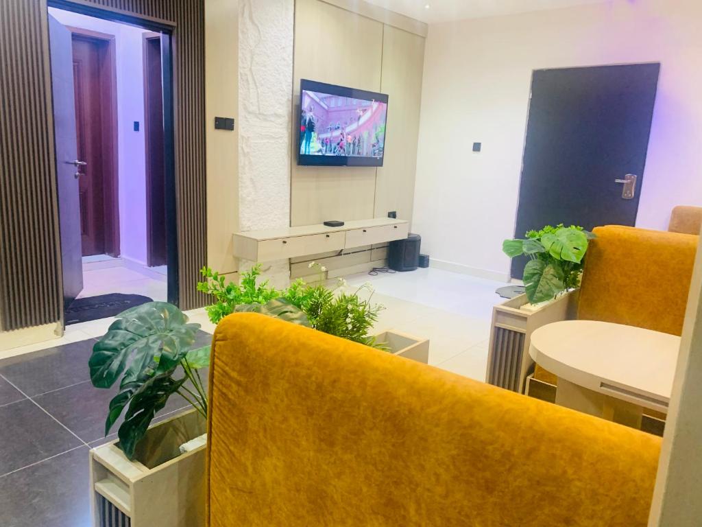 TGH Gracies Hotel image 2