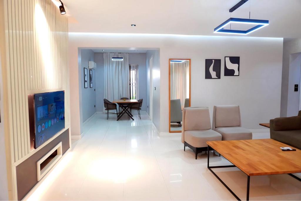 2020 Apartment- Katampe image 4