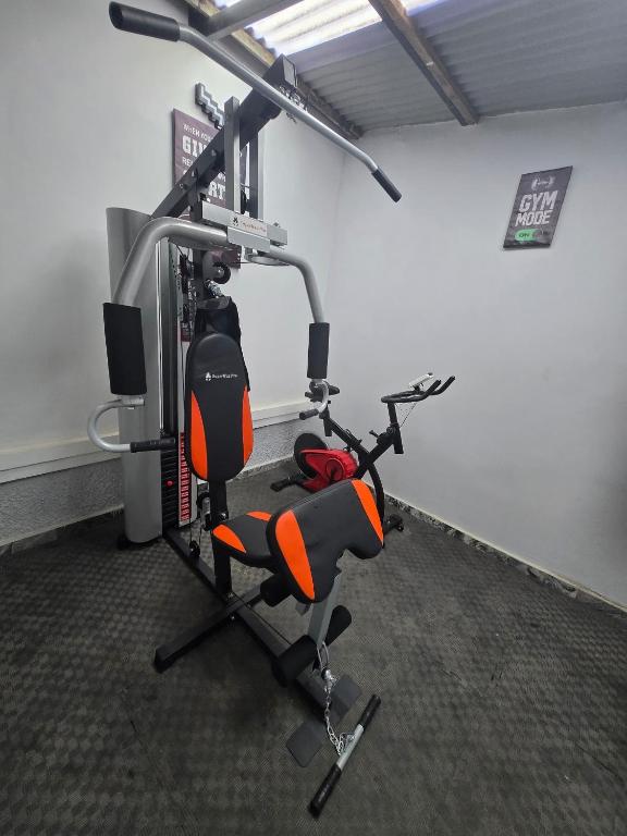 The White Residence image 2