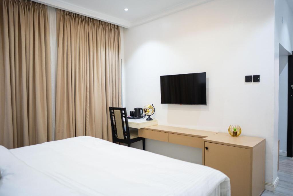 Twinny Hotel and Suites