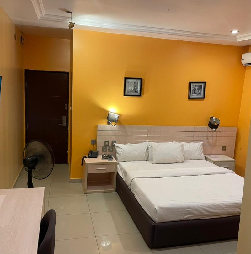 Albertville Luxury Rooms image 5
