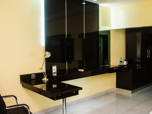 Royal Birds Hotel and Tower image 4