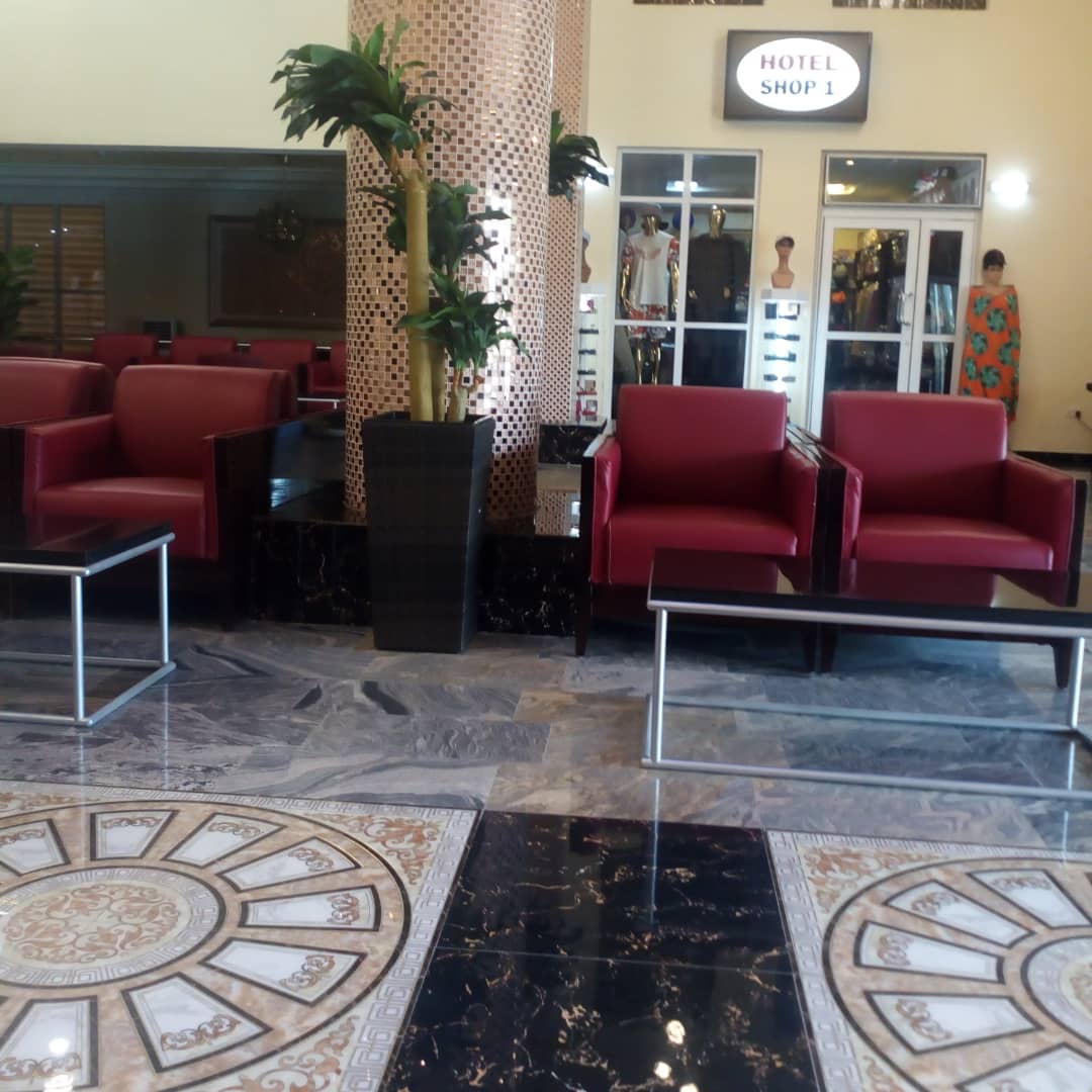 Conference Hotel and Suites image 3