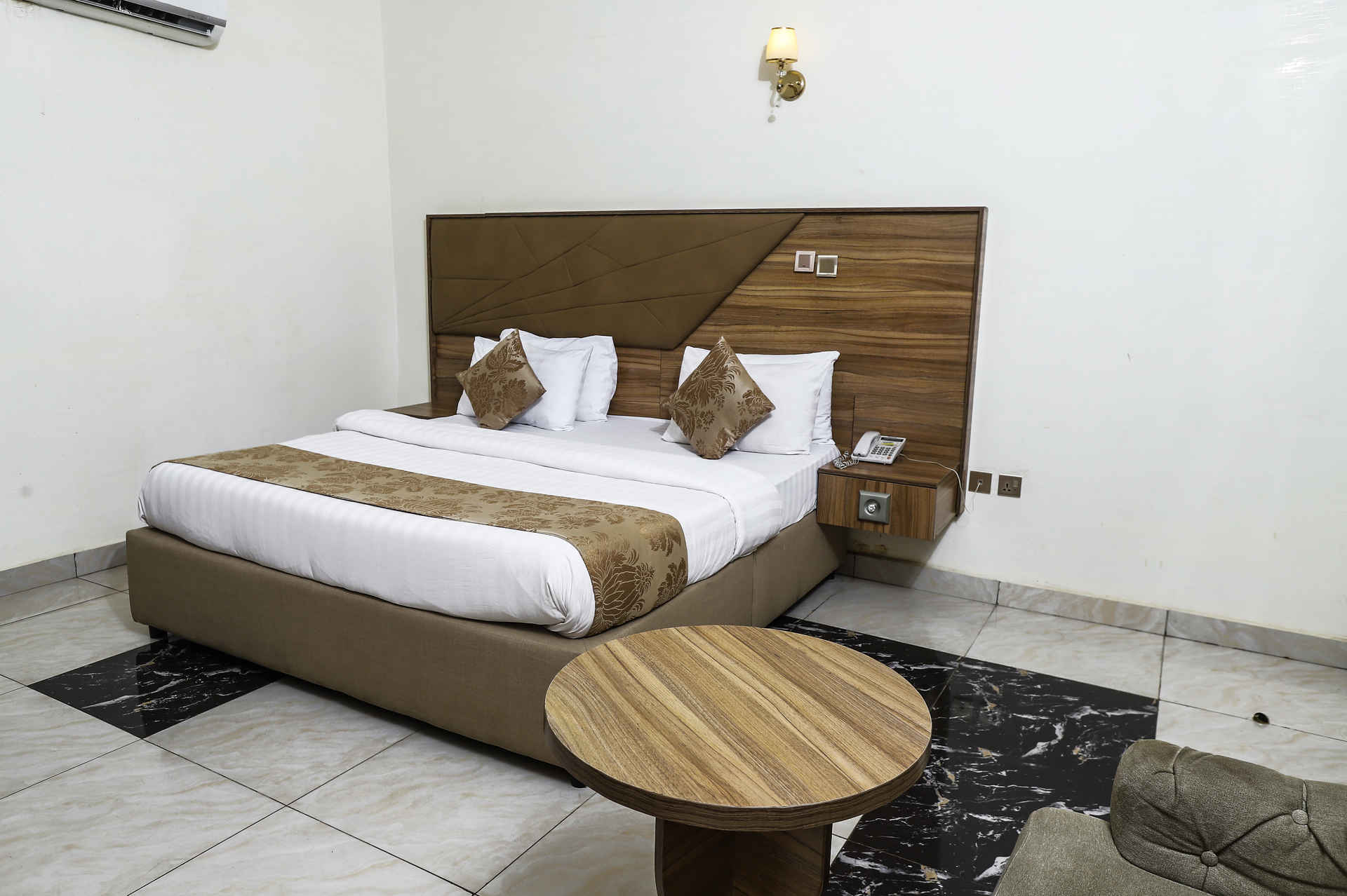 Top Rank Hotel Galaxy Asokoro image 5