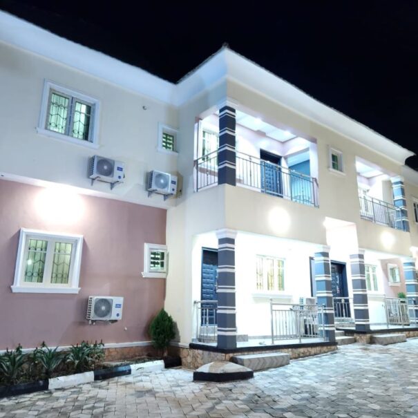 Morville  Suites and Apartments image 2