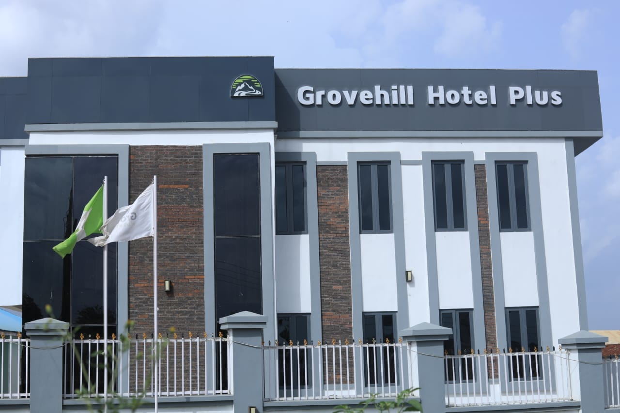 Grovehill Hotel Plus