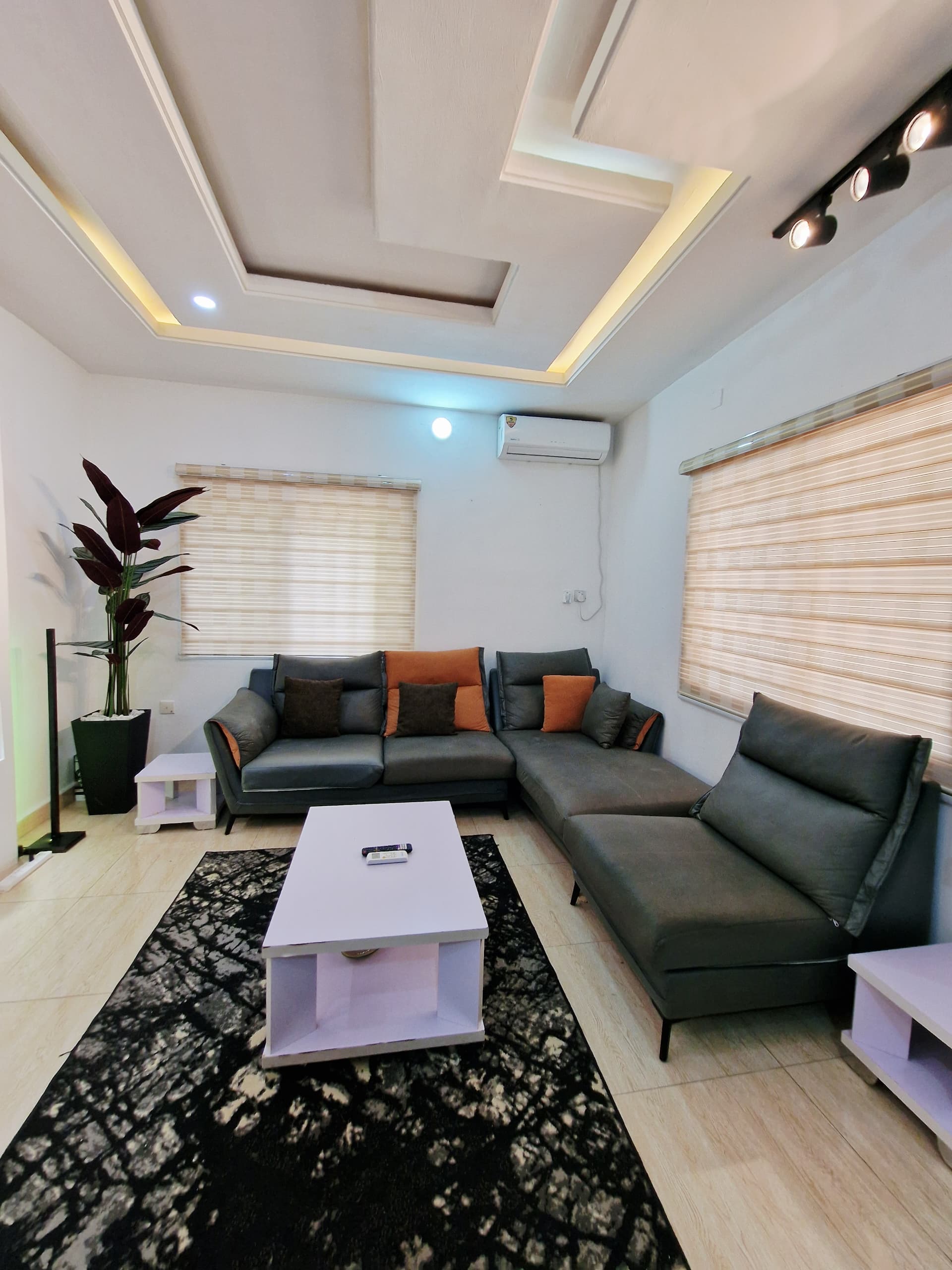 Hoolio Apartments Games Village image 2