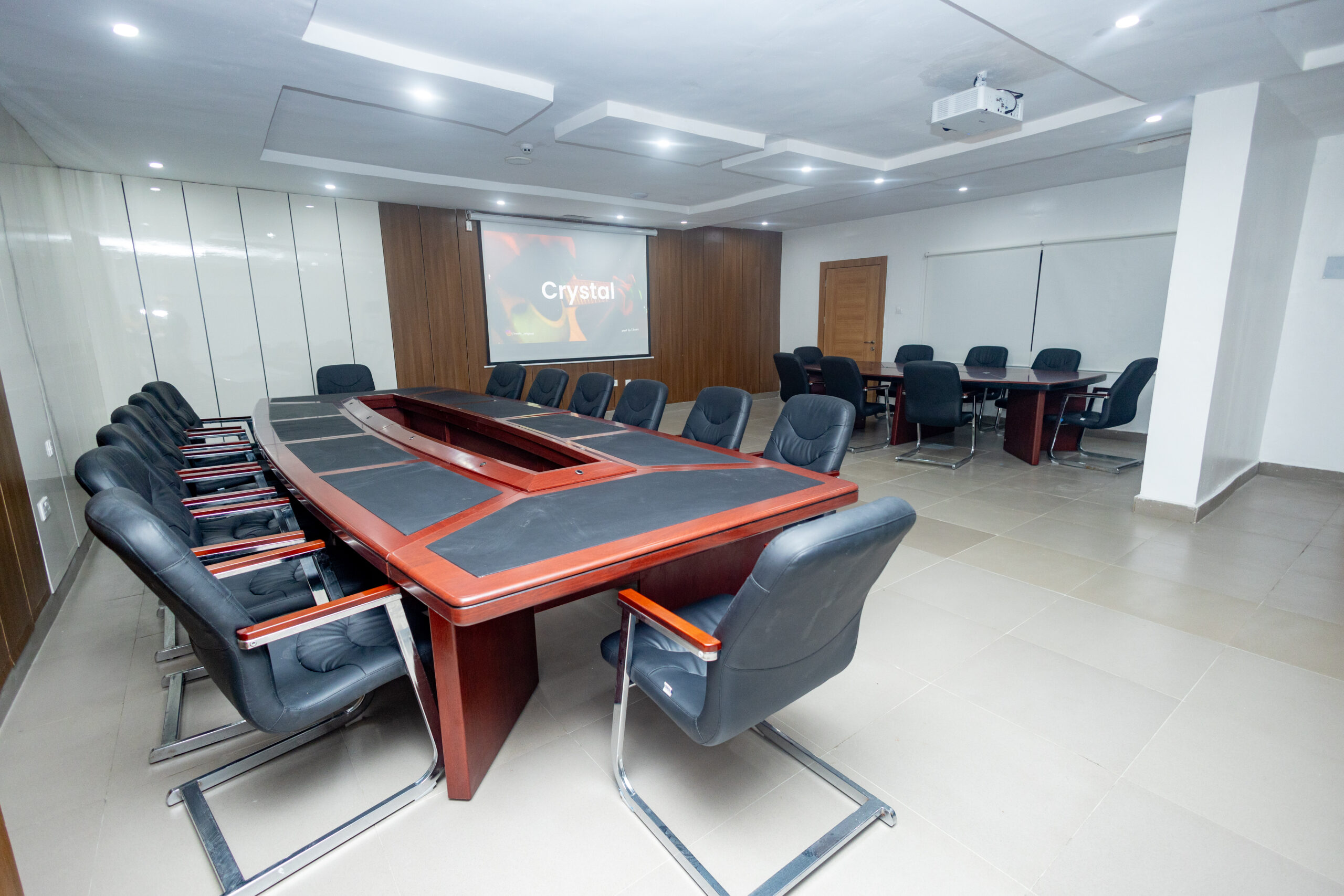 Diamond Den Hotels and Suites image 3