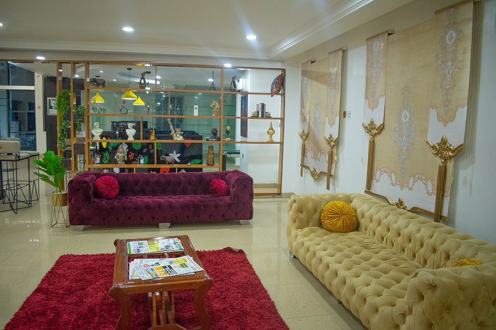 Ephoenix Hotel-Annex 2 image 3