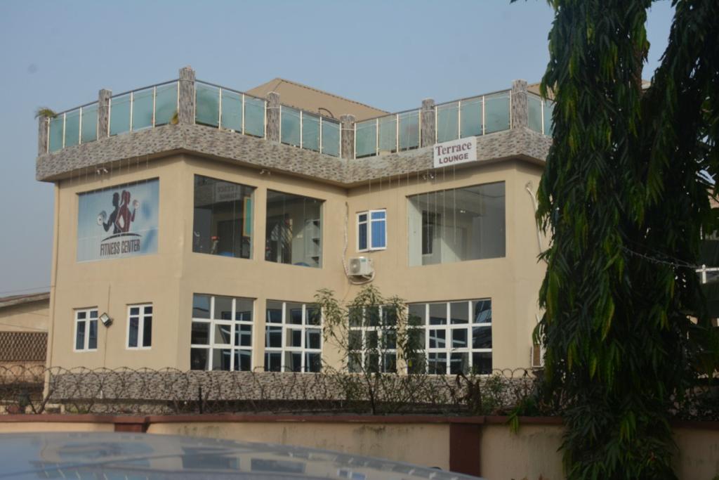 Supreme Hotel image 3