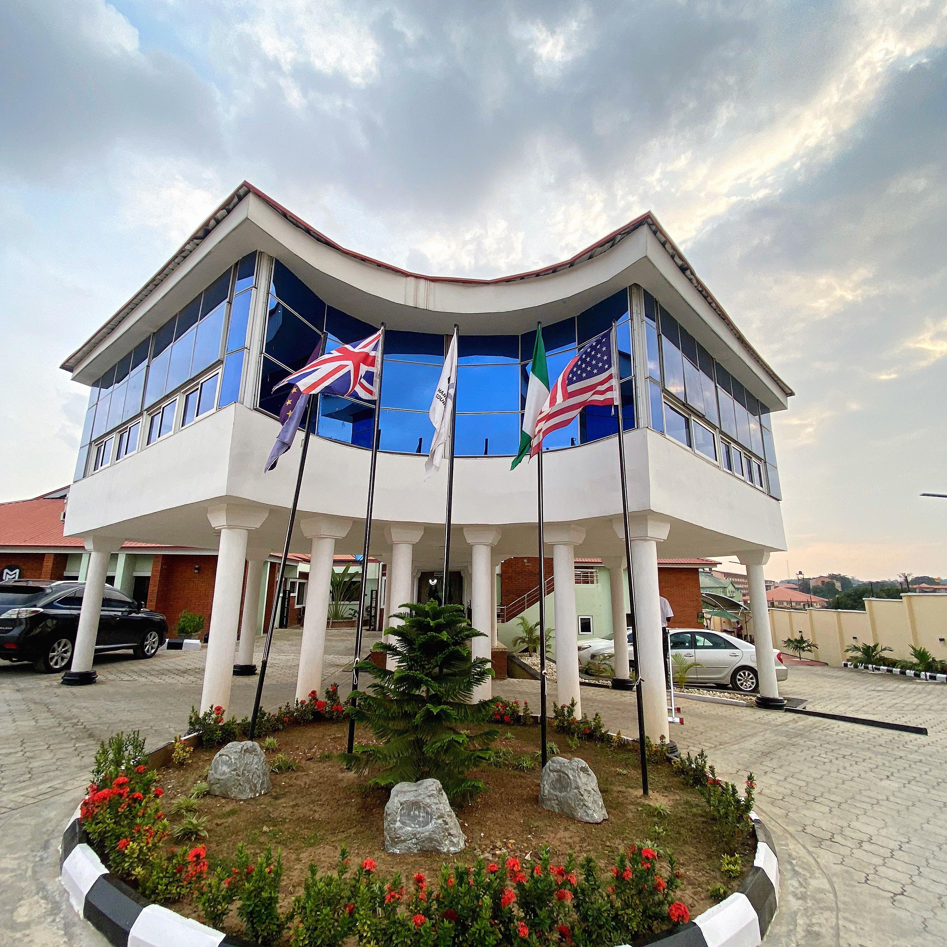 Marchforte Courtyard Hotel and Suites