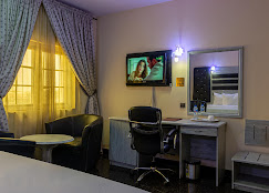 Hotel De Bently image 4