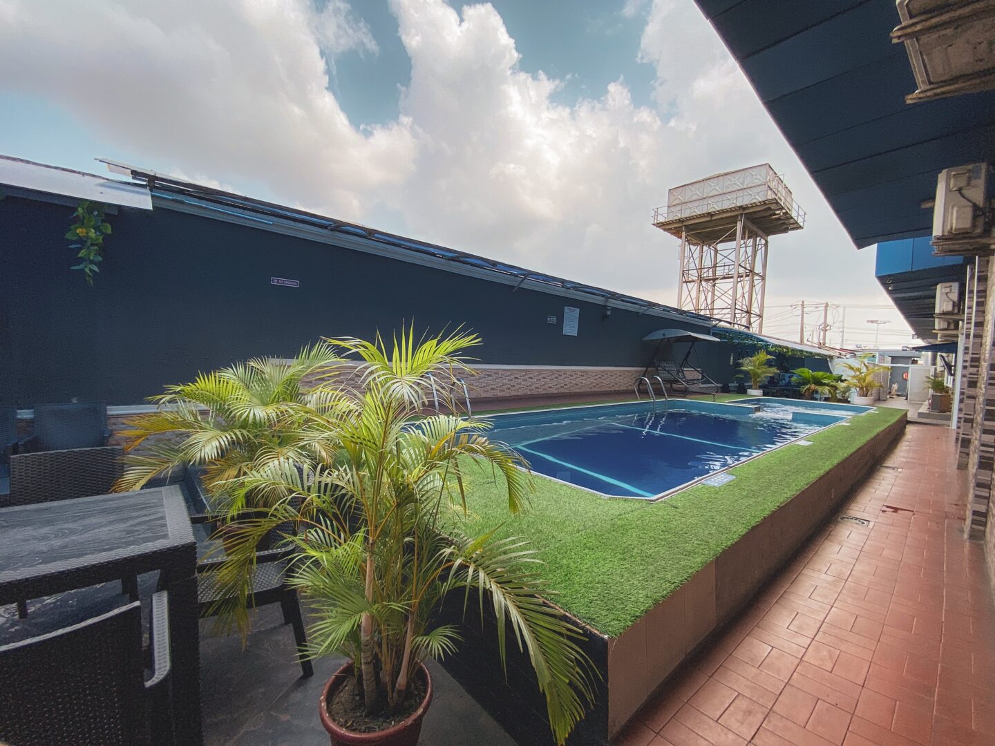 Mount Royal Centre Hotel and Suites image 5