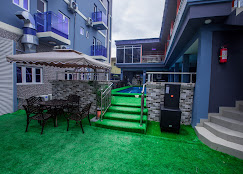 Doreen Grand Hotel and Suites image 3