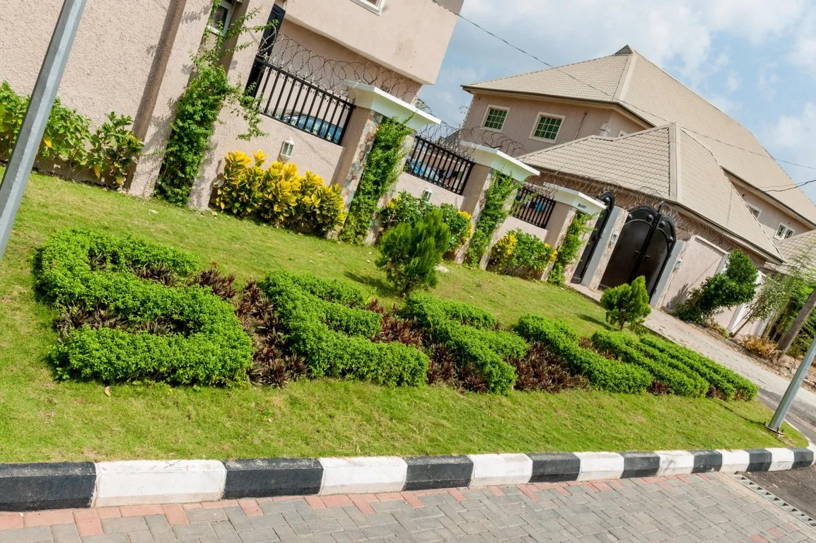 Sefcon Suites and Apartments