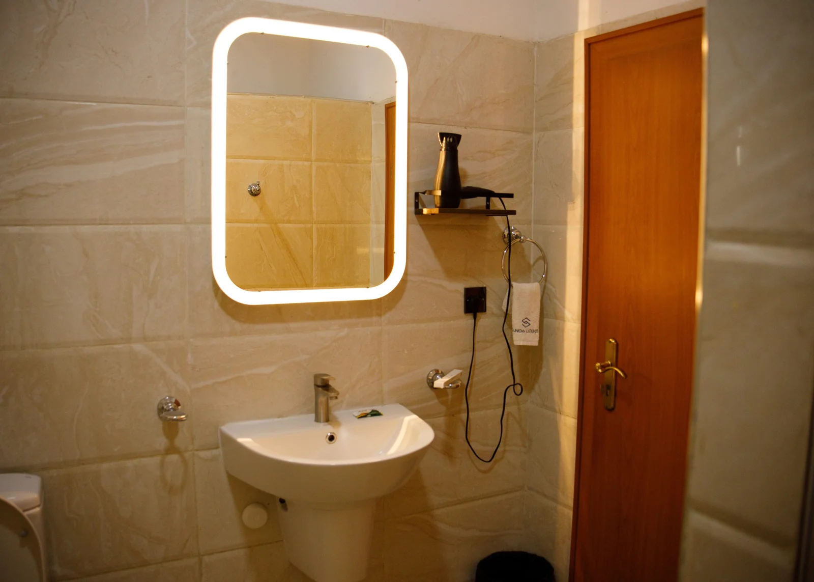 Sanda Suites- Yola image 3