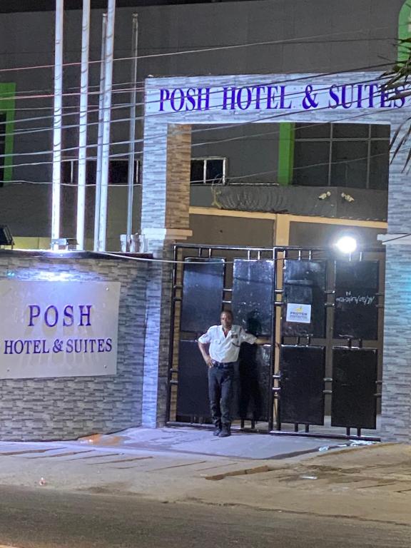 Posh Hotel and Suite