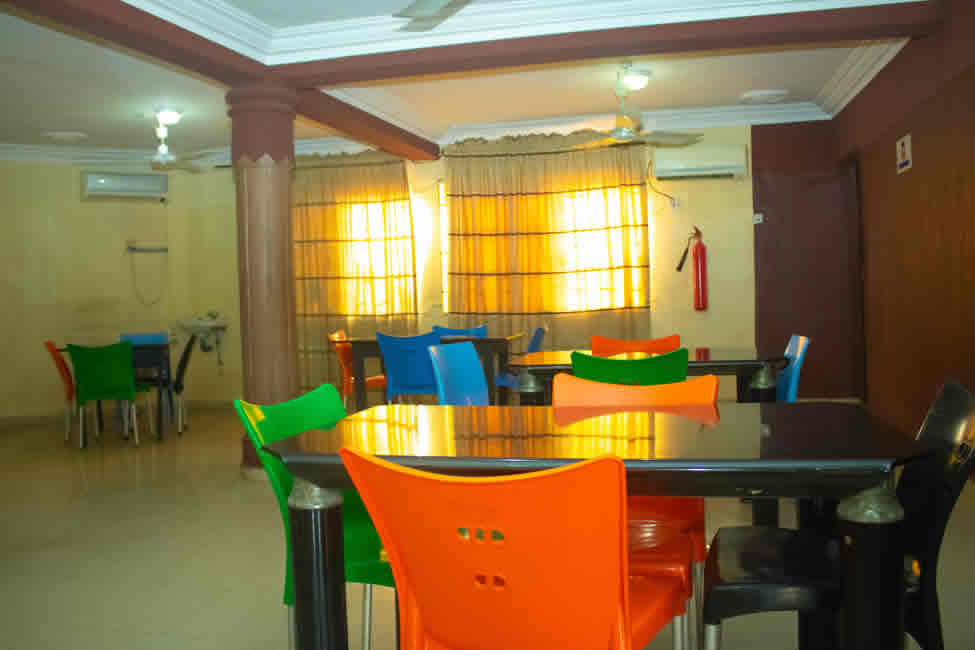 FingerPrint Hotel and Suite- Owo image 4