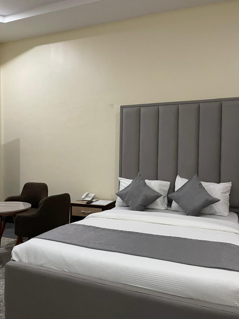 Sliver Green Hotel